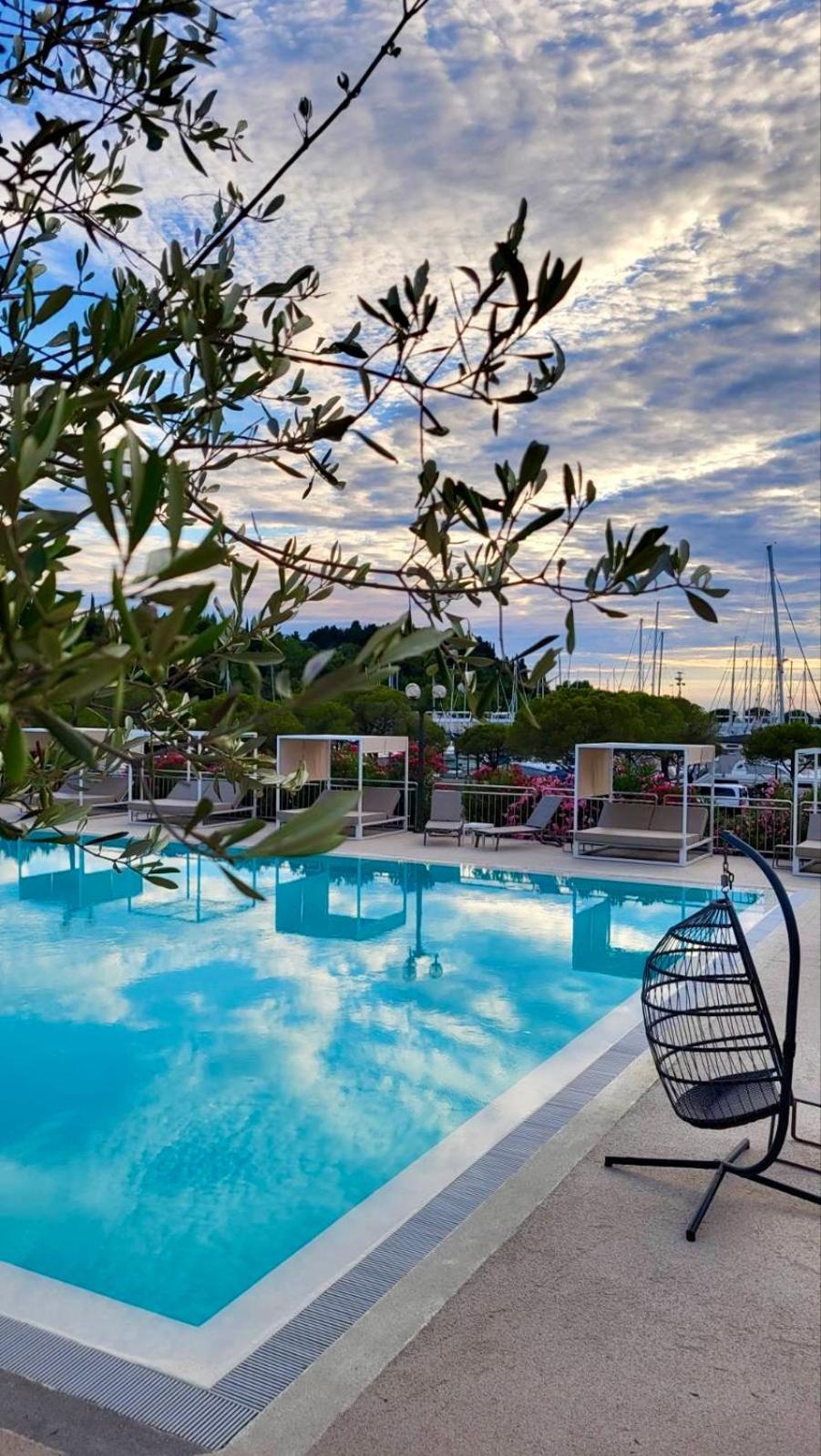 Floating Sea House Seaesta Holiday home