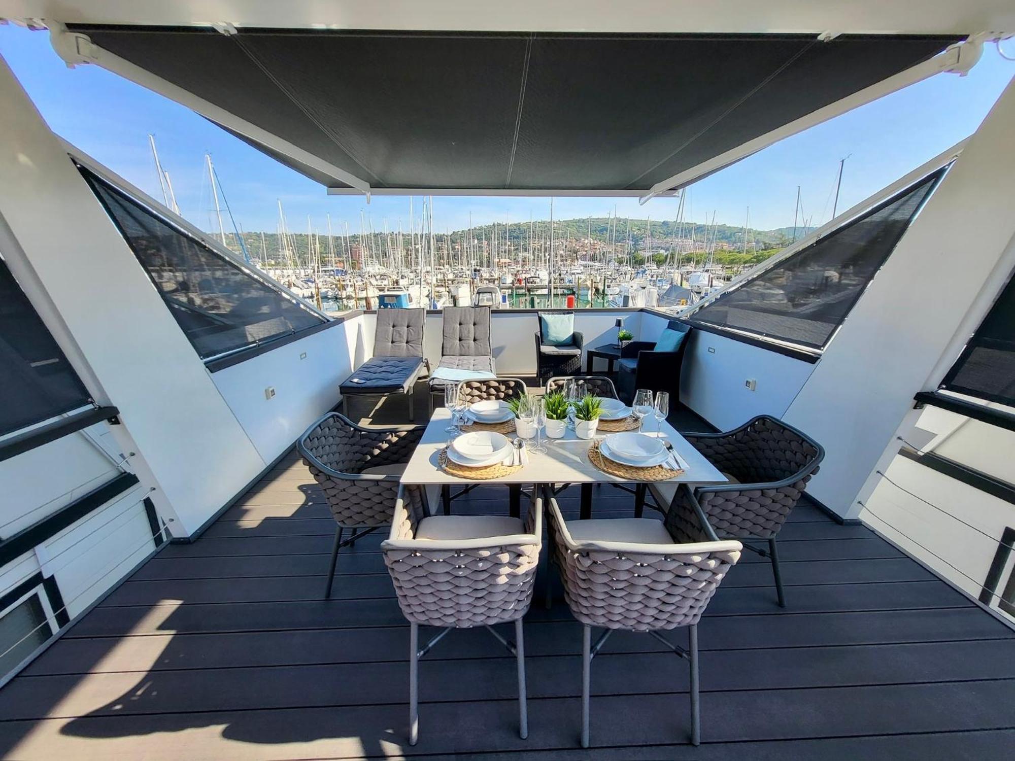 Floating Sea House Seaesta Vakantiehuis *